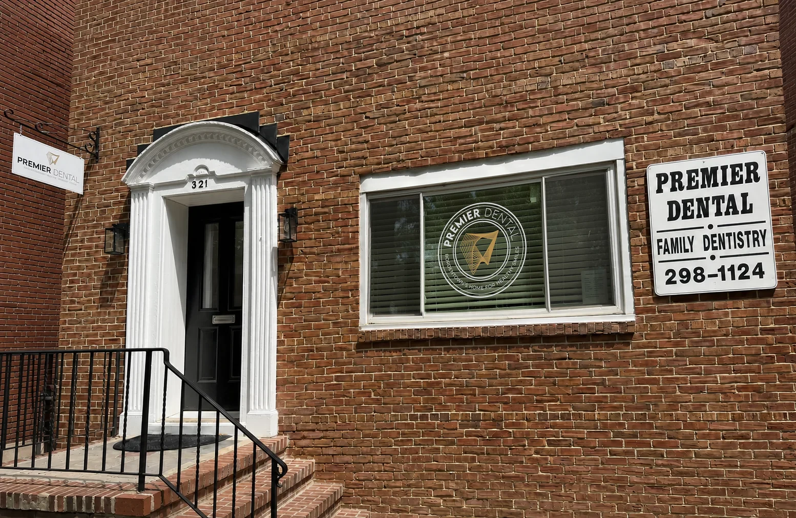 Premier Dental office exterior at 321 Farnsworth Avenue in Bordentown, New Jersey